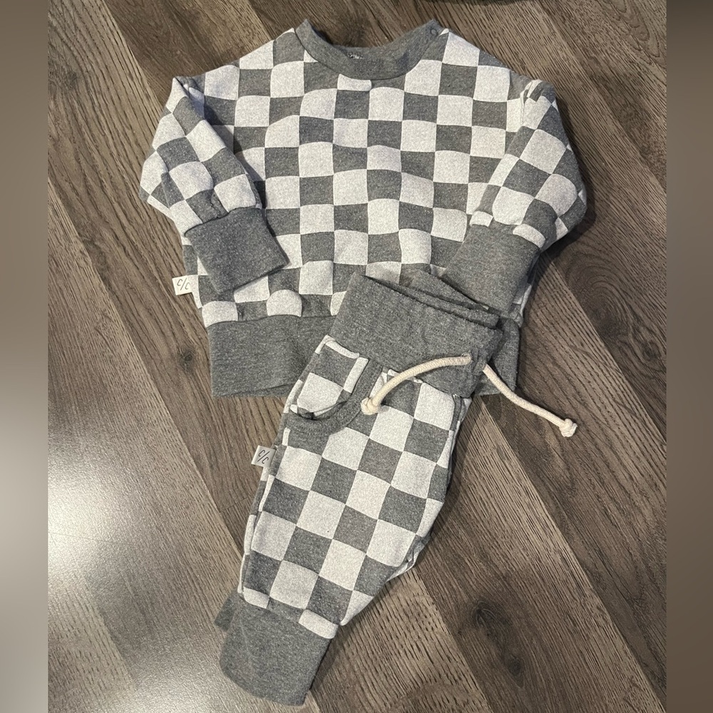 Childhoods Clothing Finish Line Sweat Set